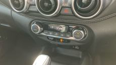Nissan Juke 1.0 DiG-T 114 N-Connecta 5dr DCT Petrol Hatchback